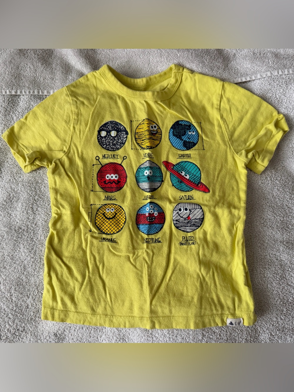 GAP Yellow Kids Short Sleeve Tee with Colorful Planet Graphics